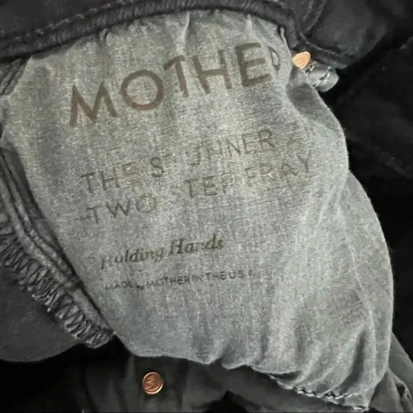 MOTHER The Stunner Zip Two Step Fray Jean in Holding Hands B799 - Picture 8 of 8